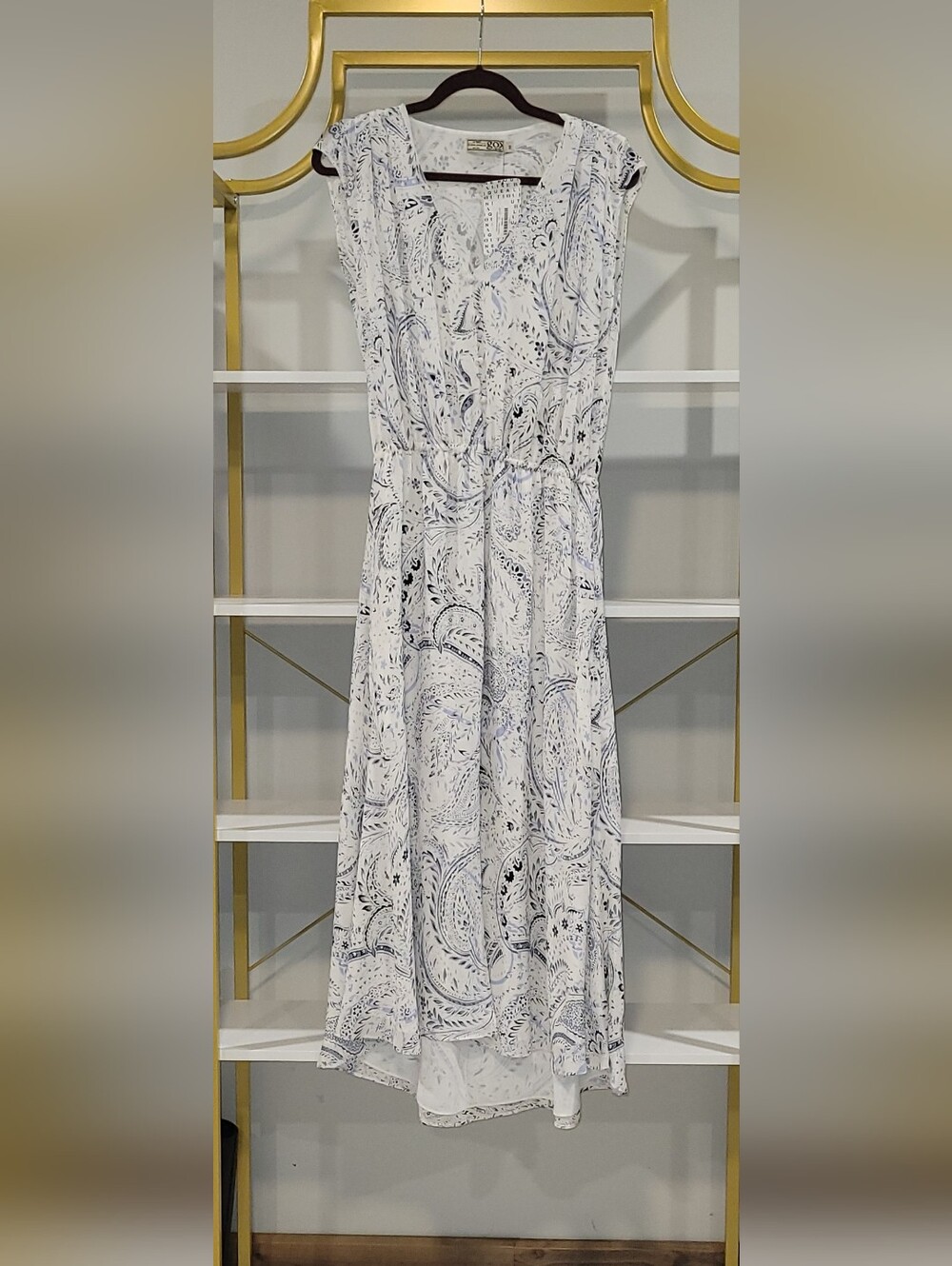NWT- Go Silk White Paisley Print Cap-Sleeve Maxi Dress